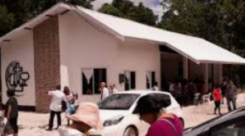 11 Foto Suriname-CAMA jeugdwerker.png